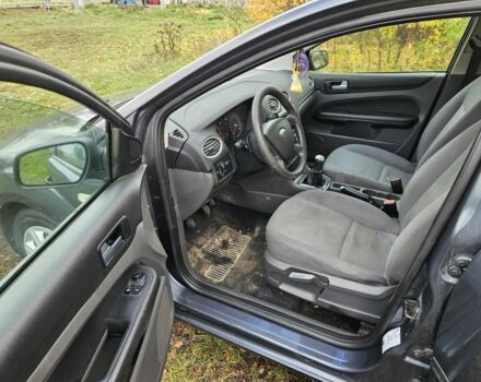 Форд Фокус 2005 в Житомире на Automoto.ua Серый Форд Фокус, объемом двигателя 1.6 л и пробегом 400 тыс. км за 1900 $, фото 8 на Automoto.ua