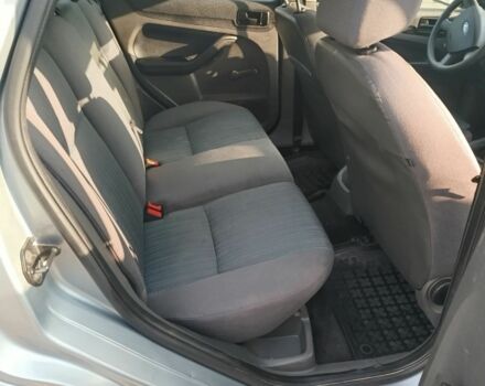 Сірий Форд Фокус, об'ємом двигуна 1.6 л та пробігом 265 тис. км за 3100 $, фото 10 на Automoto.ua