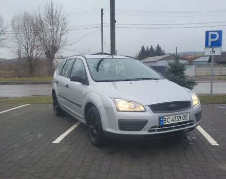 Сірий Форд Фокус, об'ємом двигуна 1.6 л та пробігом 327 тис. км за 4200 $, фото 3 на Automoto.ua