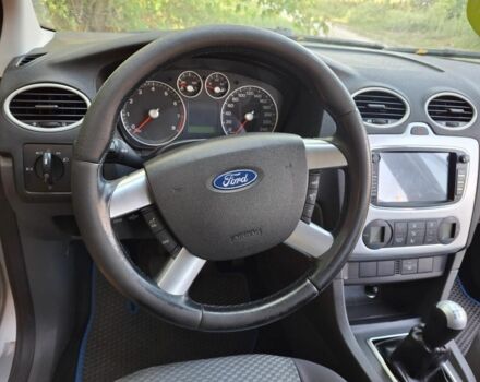 Серый Форд Фокус, объемом двигателя 1.6 л и пробегом 248 тыс. км за 4250 $, фото 12 на Automoto.ua