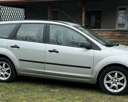 Серый Форд Фокус, объемом двигателя 1.6 л и пробегом 144 тыс. км за 4999 $, фото 11 на Automoto.ua