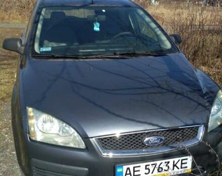 Серый Форд Фокус, объемом двигателя 1.6 л и пробегом 220 тыс. км за 5000 $, фото 3 на Automoto.ua