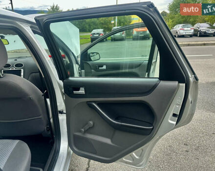 Серый Форд Фокус, объемом двигателя 1.6 л и пробегом 176 тыс. км за 4599 $, фото 32 на Automoto.ua