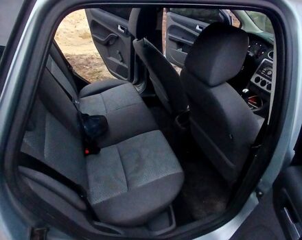 Серый Форд Фокус, объемом двигателя 1.6 л и пробегом 192 тыс. км за 4850 $, фото 9 на Automoto.ua