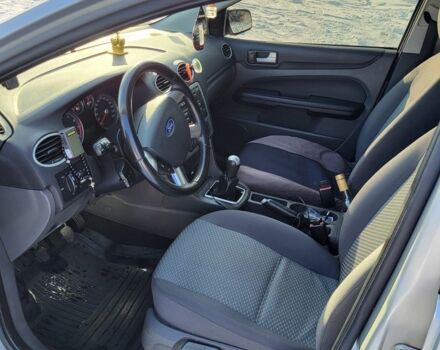 Сірий Форд Фокус, об'ємом двигуна 1.6 л та пробігом 212 тис. км за 4400 $, фото 6 на Automoto.ua