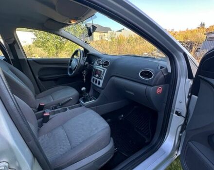 Серый Форд Фокус, объемом двигателя 1.6 л и пробегом 203 тыс. км за 4300 $, фото 13 на Automoto.ua