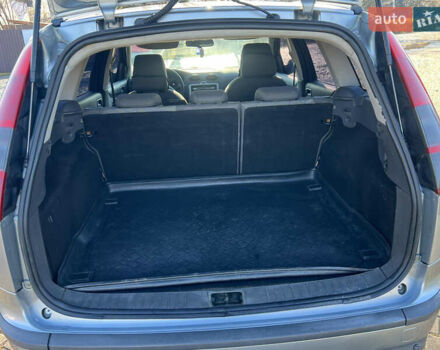 Сірий Форд Фокус, об'ємом двигуна 1.6 л та пробігом 322 тис. км за 3950 $, фото 5 на Automoto.ua