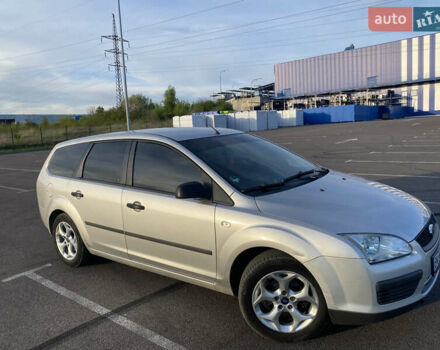 Сірий Форд Фокус, об'ємом двигуна 1.6 л та пробігом 251 тис. км за 4500 $, фото 5 на Automoto.ua