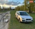 Серый Форд Фокус, объемом двигателя 1.6 л и пробегом 350 тыс. км за 5100 $, фото 1 на Automoto.ua