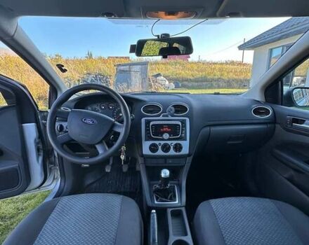 Серый Форд Фокус, объемом двигателя 1.6 л и пробегом 204 тыс. км за 4100 $, фото 10 на Automoto.ua