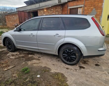 Серый Форд Фокус, объемом двигателя 1.6 л и пробегом 293 тыс. км за 4500 $, фото 5 на Automoto.ua