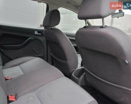 Серый Форд Фокус, объемом двигателя 1.6 л и пробегом 317 тыс. км за 3690 $, фото 14 на Automoto.ua