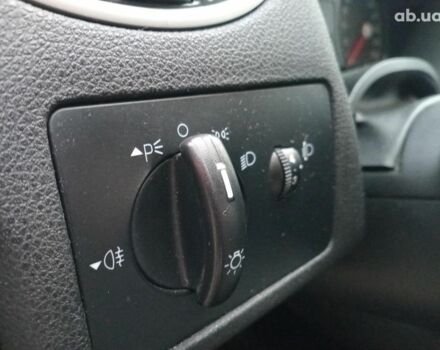 Серый Форд Фокус, объемом двигателя 1.6 л и пробегом 317 тыс. км за 3690 $, фото 19 на Automoto.ua