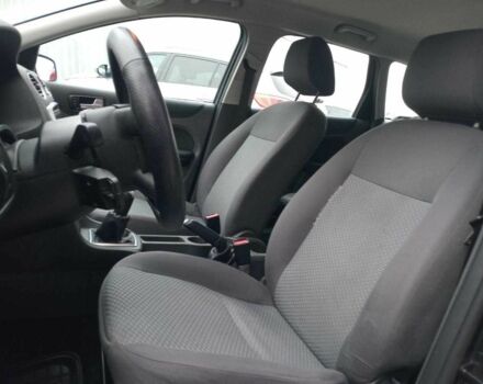 Сірий Форд Фокус, об'ємом двигуна 1.6 л та пробігом 317 тис. км за 3690 $, фото 20 на Automoto.ua