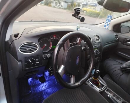 Серый Форд Фокус, объемом двигателя 1.8 л и пробегом 388 тыс. км за 4300 $, фото 5 на Automoto.ua