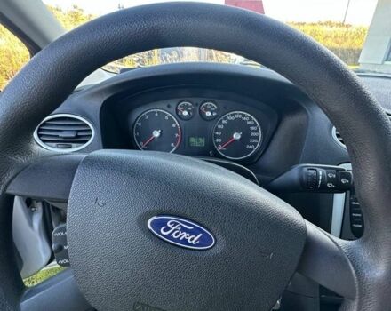 Серый Форд Фокус, объемом двигателя 1.6 л и пробегом 203 тыс. км за 4300 $, фото 12 на Automoto.ua