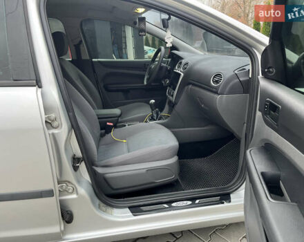 Сірий Форд Фокус, об'ємом двигуна 1.56 л та пробігом 319 тис. км за 3650 $, фото 34 на Automoto.ua