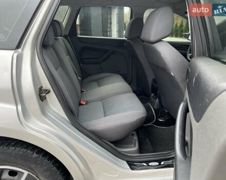 Серый Форд Фокус, объемом двигателя 1.56 л и пробегом 327 тыс. км за 4100 $, фото 11 на Automoto.ua