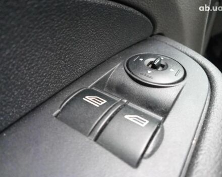 Серый Форд Фокус, объемом двигателя 1.6 л и пробегом 317 тыс. км за 3690 $, фото 21 на Automoto.ua