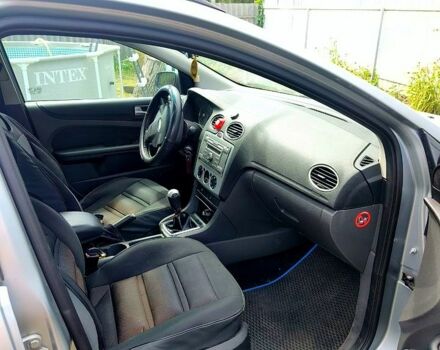 Серый Форд Фокус, объемом двигателя 1.8 л и пробегом 340 тыс. км за 4200 $, фото 1 на Automoto.ua