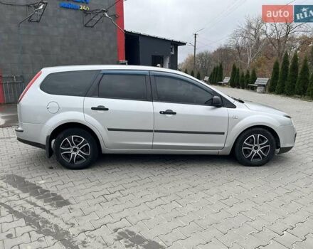 Серый Форд Фокус, объемом двигателя 1.56 л и пробегом 327 тыс. км за 4100 $, фото 1 на Automoto.ua