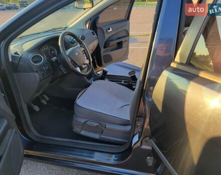 Сірий Форд Фокус, об'ємом двигуна 1.6 л та пробігом 319 тис. км за 5600 $, фото 6 на Automoto.ua