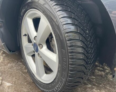 Серый Форд Фокус, объемом двигателя 1.8 л и пробегом 337 тыс. км за 2500 $, фото 7 на Automoto.ua