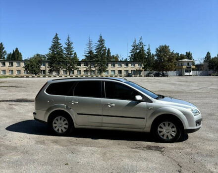 Серый Форд Фокус, объемом двигателя 1.6 л и пробегом 235 тыс. км за 4950 $, фото 7 на Automoto.ua