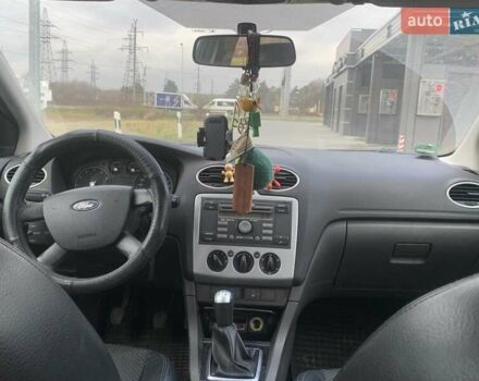 Серый Форд Фокус, объемом двигателя 1.6 л и пробегом 278 тыс. км за 3550 $, фото 14 на Automoto.ua