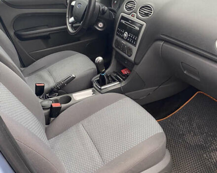 Серый Форд Фокус, объемом двигателя 1.6 л и пробегом 276 тыс. км за 3400 $, фото 13 на Automoto.ua