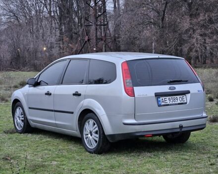 Серый Форд Фокус, объемом двигателя 1.8 л и пробегом 220 тыс. км за 4950 $, фото 1 на Automoto.ua