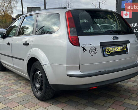 Серый Форд Фокус, объемом двигателя 1.56 л и пробегом 287 тыс. км за 4500 $, фото 4 на Automoto.ua