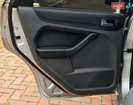 Серый Форд Фокус, объемом двигателя 1.56 л и пробегом 180 тыс. км за 3400 $, фото 18 на Automoto.ua