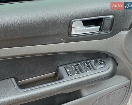 Серый Форд Фокус, объемом двигателя 1.56 л и пробегом 180 тыс. км за 3400 $, фото 12 на Automoto.ua