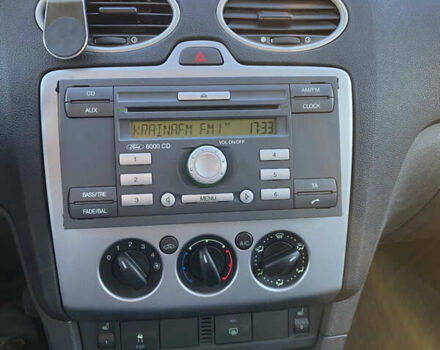 Серый Форд Фокус, объемом двигателя 1.6 л и пробегом 310 тыс. км за 4950 $, фото 11 на Automoto.ua