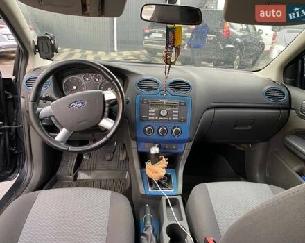 Серый Форд Фокус, объемом двигателя 1.6 л и пробегом 339 тыс. км за 4500 $, фото 10 на Automoto.ua