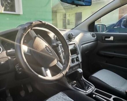 Сірий Форд Фокус, об'ємом двигуна 1.6 л та пробігом 255 тис. км за 3850 $, фото 6 на Automoto.ua