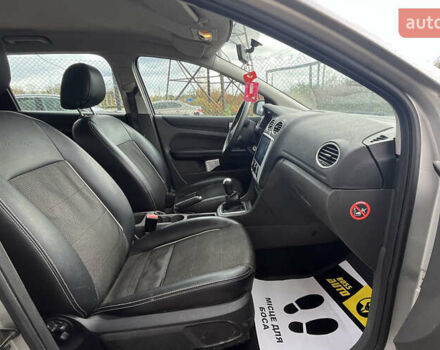 Серый Форд Фокус, объемом двигателя 1.56 л и пробегом 287 тыс. км за 4500 $, фото 15 на Automoto.ua