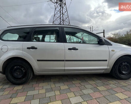 Серый Форд Фокус, объемом двигателя 1.56 л и пробегом 287 тыс. км за 4500 $, фото 7 на Automoto.ua