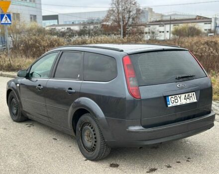 Серый Форд Фокус, объемом двигателя 1.6 л и пробегом 250 тыс. км за 1650 $, фото 2 на Automoto.ua