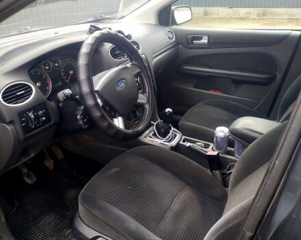 Сірий Форд Фокус, об'ємом двигуна 1.6 л та пробігом 273 тис. км за 4300 $, фото 6 на Automoto.ua