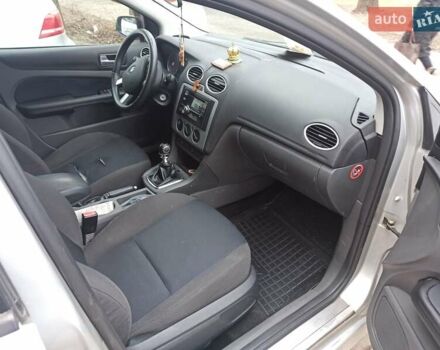 Серый Форд Фокус, объемом двигателя 2 л и пробегом 276 тыс. км за 5200 $, фото 15 на Automoto.ua