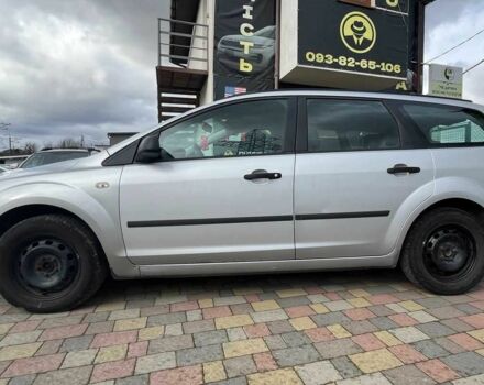 Серый Форд Фокус, объемом двигателя 1.6 л и пробегом 287 тыс. км за 4500 $, фото 3 на Automoto.ua