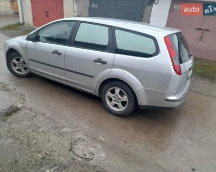 Серый Форд Фокус, объемом двигателя 1.6 л и пробегом 279 тыс. км за 3750 $, фото 12 на Automoto.ua