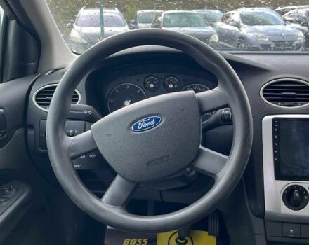 Серый Форд Фокус, объемом двигателя 1.6 л и пробегом 287 тыс. км за 4500 $, фото 10 на Automoto.ua