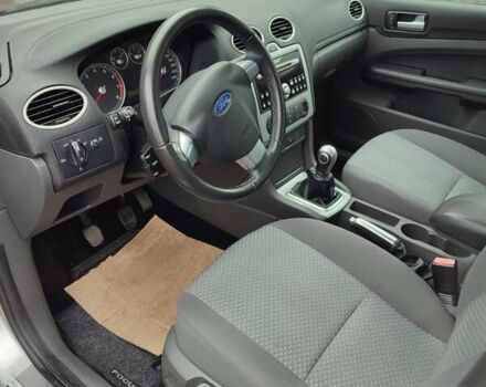 Серый Форд Фокус, объемом двигателя 1.8 л и пробегом 230 тыс. км за 4900 $, фото 4 на Automoto.ua