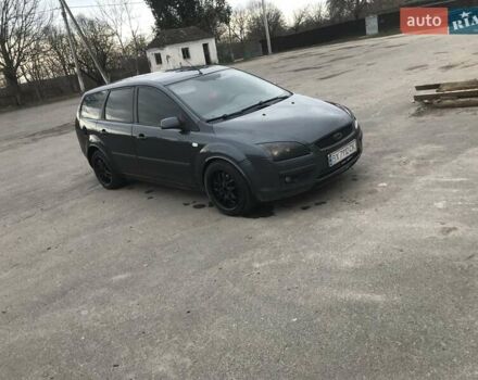 Сірий Форд Фокус, об'ємом двигуна 1.6 л та пробігом 420 тис. км за 4800 $, фото 2 на Automoto.ua