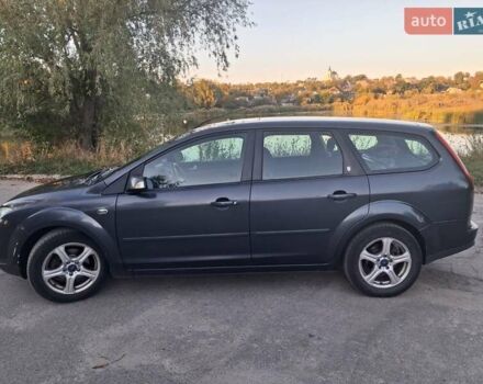 Серый Форд Фокус, объемом двигателя 1.6 л и пробегом 312 тыс. км за 4950 $, фото 17 на Automoto.ua