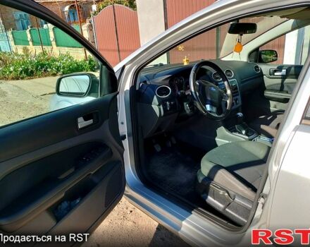 Серый Форд Фокус, объемом двигателя 1.8 л и пробегом 202 тыс. км за 4200 $, фото 2 на Automoto.ua