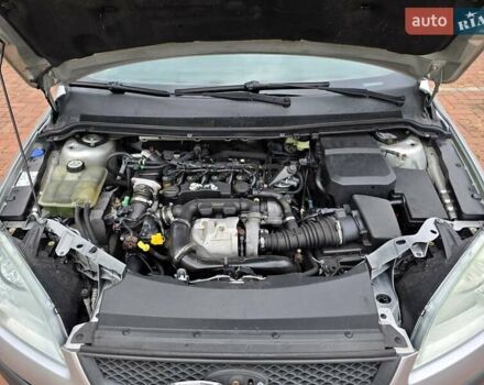 Серый Форд Фокус, объемом двигателя 1.56 л и пробегом 180 тыс. км за 3400 $, фото 31 на Automoto.ua